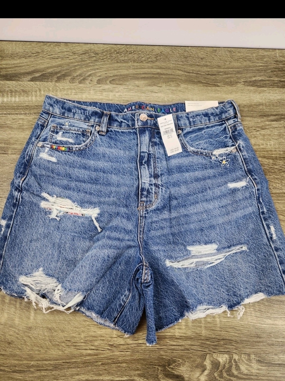 American Eagle Highest Rise Baggy Cut-Off Shorts Women's 14 Distressed Denim NEW